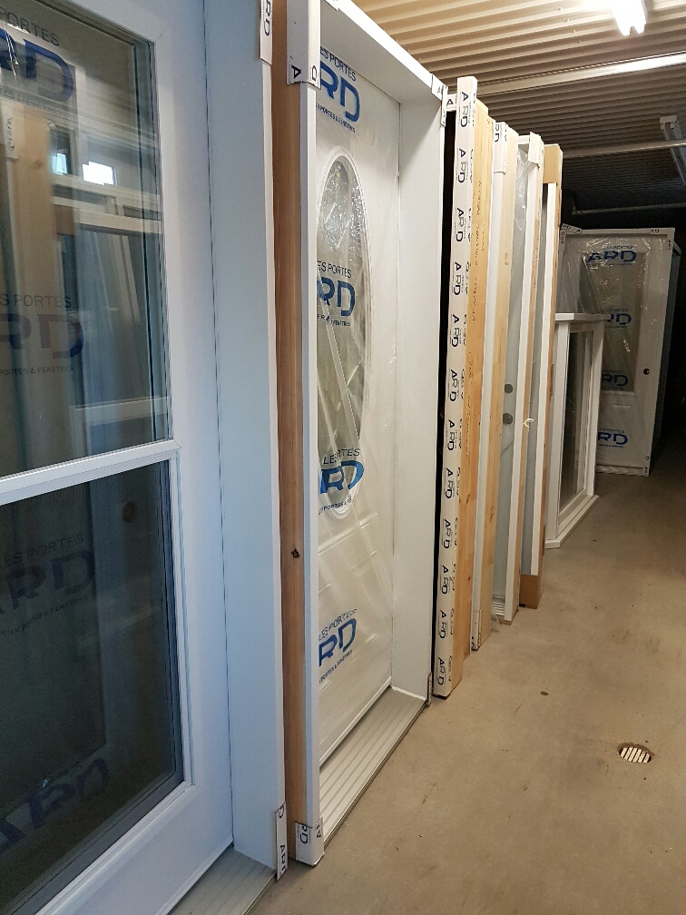 Portes et Fenêtres 202 | 6, rue Old Dunham, Stanbridge East, QC J0J 2H0, Canada | Phone: (514) 702-6644