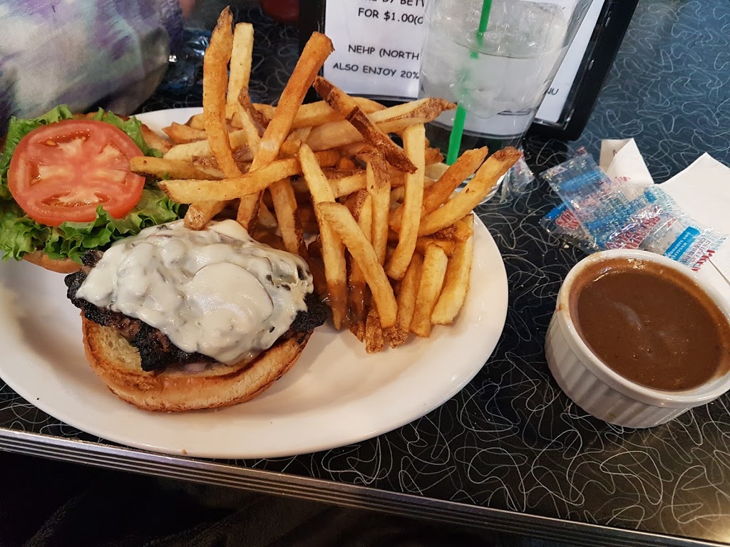 Boogies Diner & Sports Lounge | 1155 Main St, Winnipeg, MB R2W 3S4, Canada | Phone: (204) 586-6599