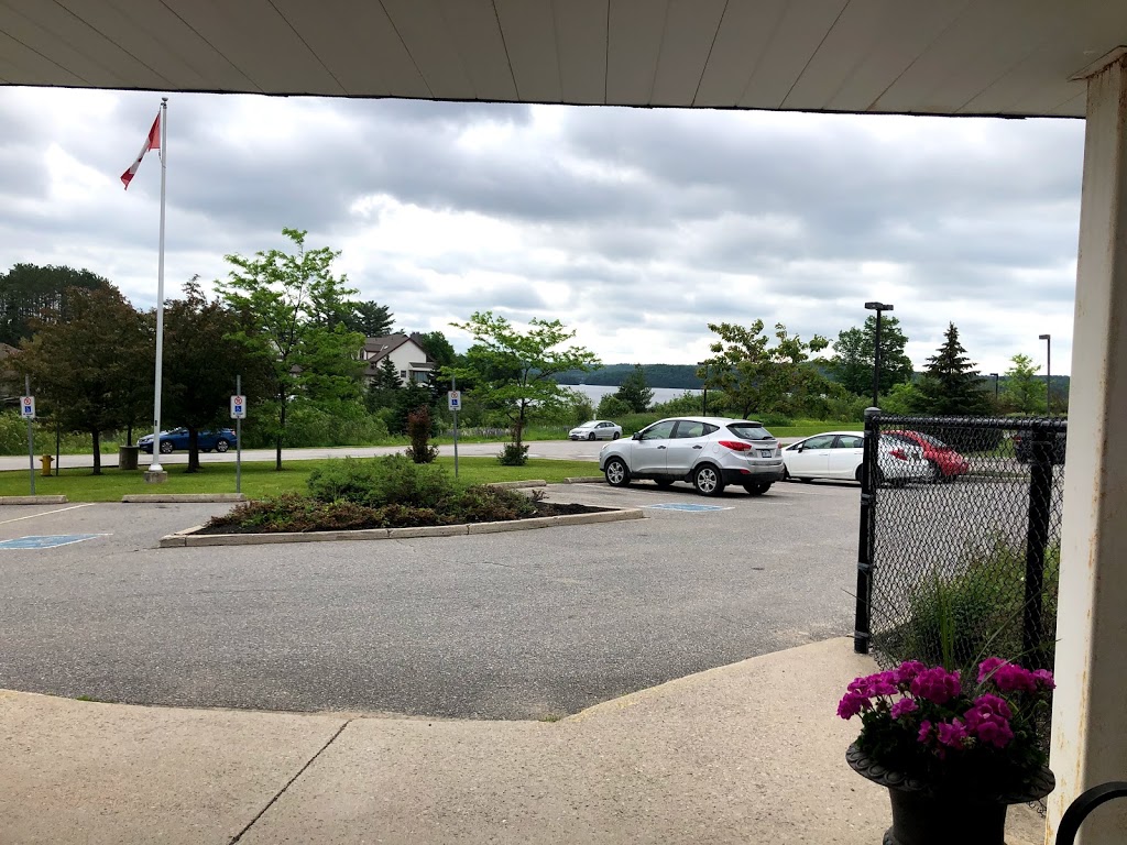 Muskoka Landing | 65 Rogers Cove Dr, Huntsville, ON P1H 2L9, Canada | Phone: (705) 788-7713