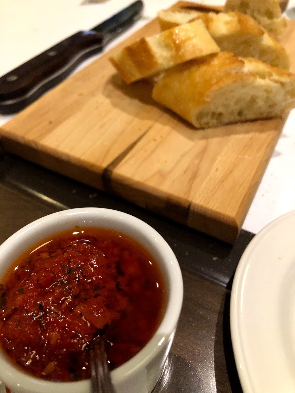 Tomate Basilic Repentigny | 420 Rue Notre-Dame Suite 101, Repentigny, QC J6A 2T1, Canada | Phone: (579) 474-0155