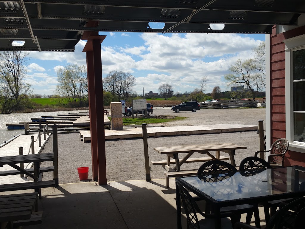 Hoovers Marina & Warfside Restaurant | 5 Erie St, Nanticoke, ON N0A 1L0, Canada | Phone: (519) 587-2776