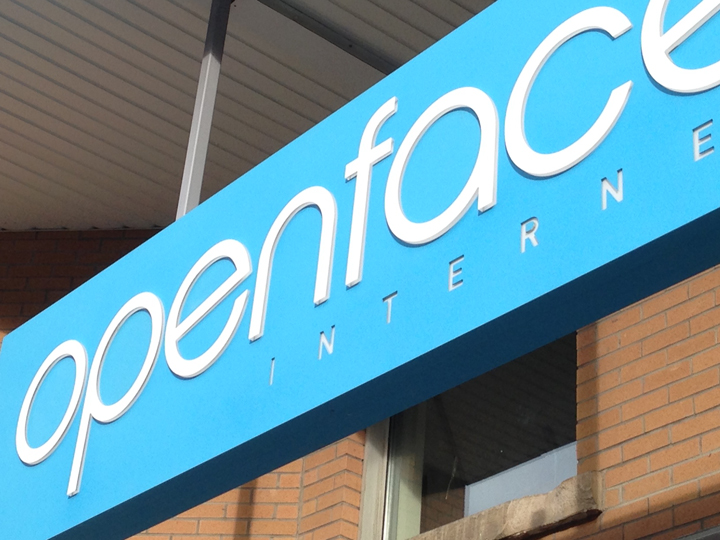 Enseignes Mivicom Inc | 681 Rue Hauterive, Laval, QC H7G 4L8, Canada | Phone: (514) 327-1682