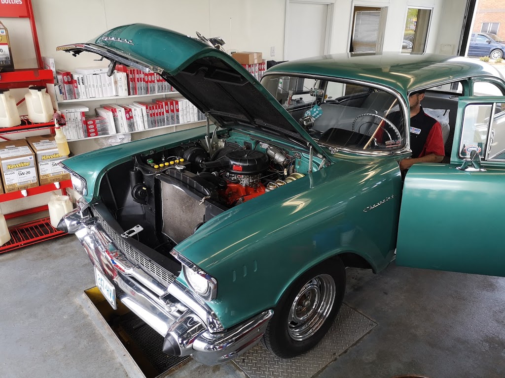 Pro Oil Change | 220 Centennial Rd, Orangeville, ON L9W 5K2, Canada | Phone: (519) 942-4776