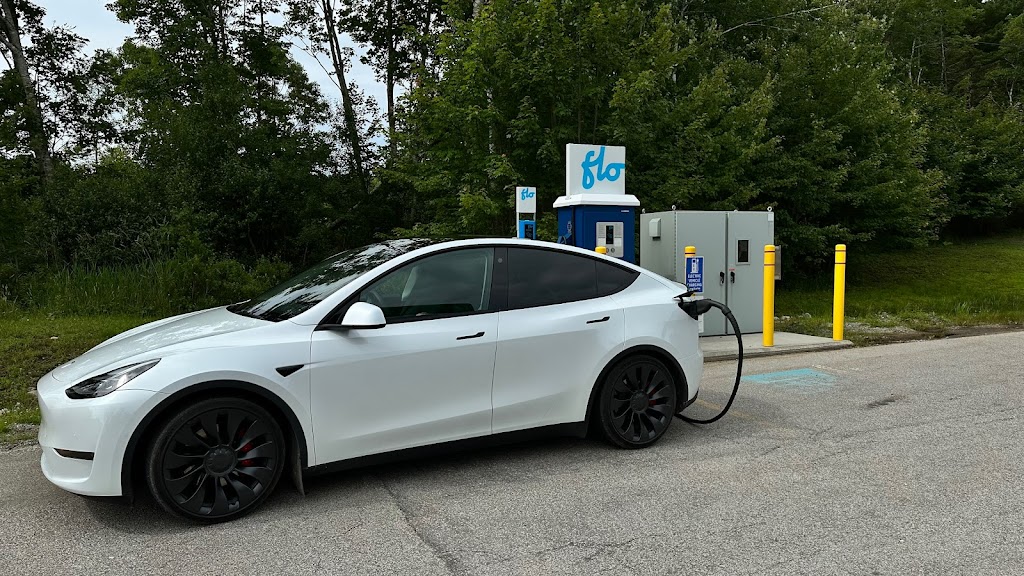 Flo Charging Station | 90 Ohio Rd, Shelburne, NS B0T 0A4, Canada | Phone: (844) 825-3356
