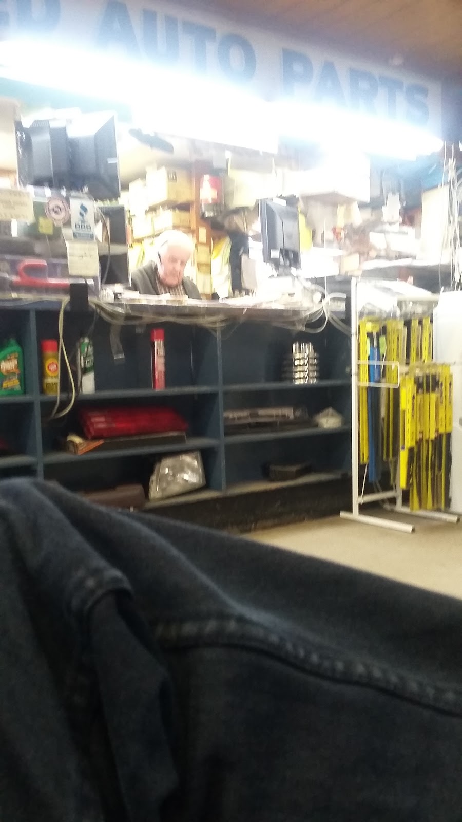 Allied Auto Parts Ltd | 222 Park Ln Ave, Winnipeg, MB R2R 0N3, Canada | Phone: (204) 633-2540
