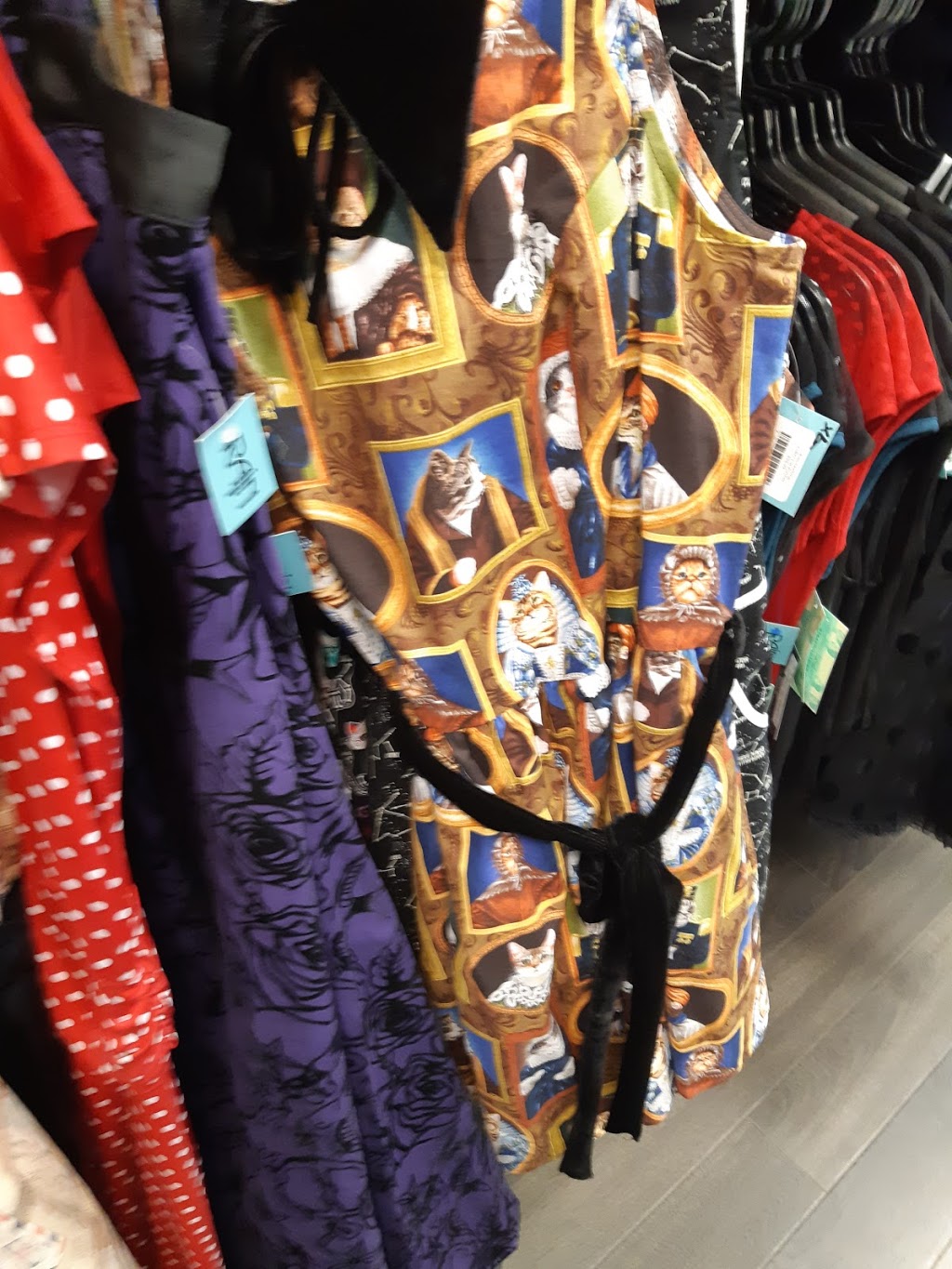 Rain Clothing and Fashion Accessories Inc | 106, 1 Bonnie Doon Shopping Center Northwest, Edmonton, AB T6C 4E3, Canada | Phone: (587) 524-7900