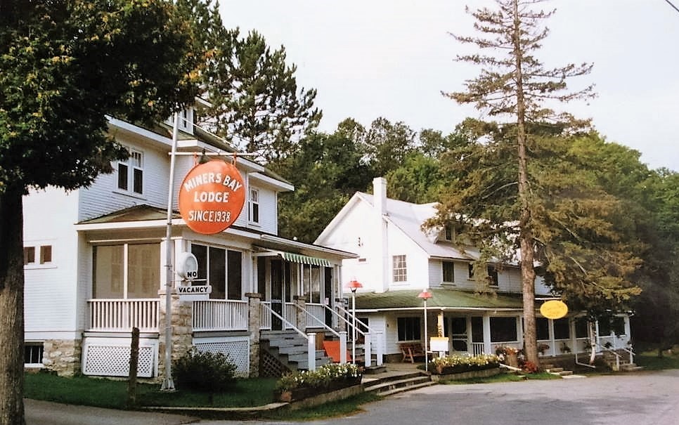 Miners Bay Lodge | 9718 ON-35, Minden, ON K0M 2L1, Canada | Phone: (705) 286-2978
