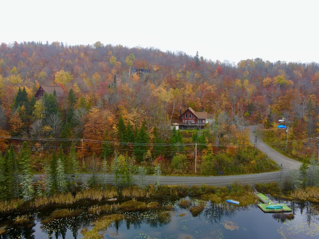 Chalet Héritage Nature | 4300 Rue De lHéritage, Sainte-Adèle, QC J8B 2H9, Canada | Phone: (888) 456-8745