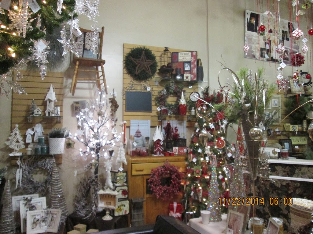 Flowers By Design | 1936 Wyandotte St E, Windsor, ON N8Y 1E4, Canada | Phone: (519) 252-9829