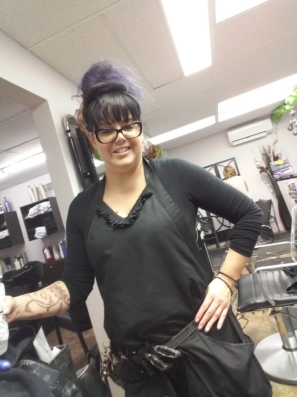 Salon De Coiffure Le Rossignol | 11505 Bd Valcartier, Québec, QC G2A 2M8, Canada | Phone: (418) 845-1373