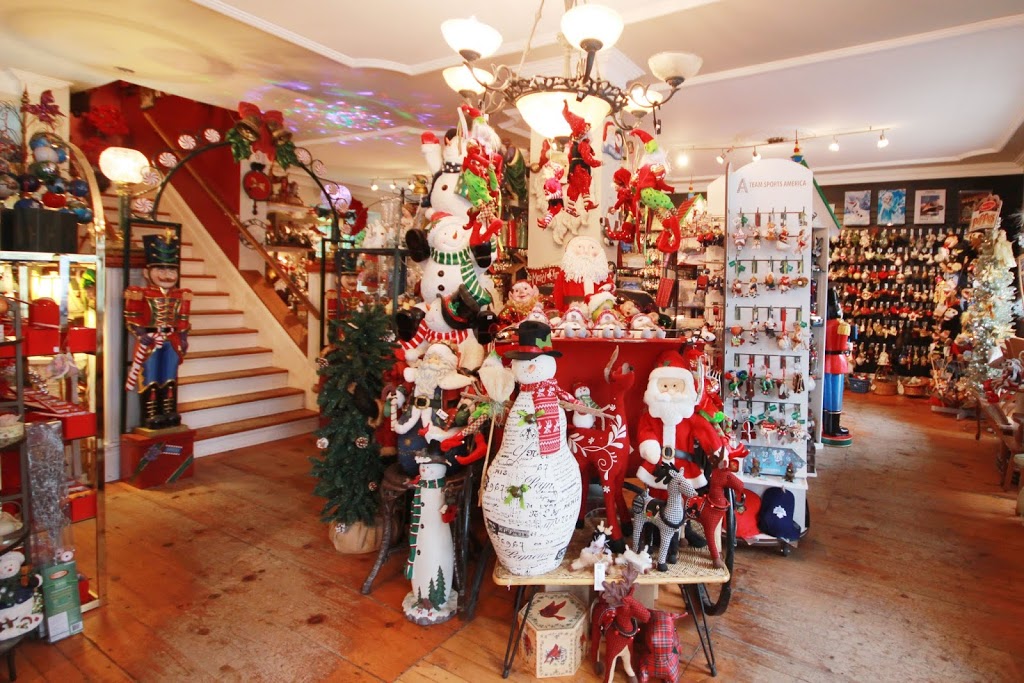 The Merry Christmas Shoppe | 136 St Lawrence St, Merrickville, ON K0G 1N0, Canada | Phone: (613) 269-3199
