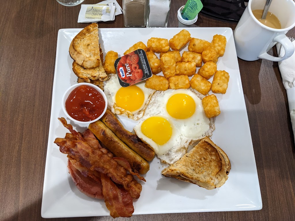 Budleys Restaurant | 250 Maple Hills Ave, Charlottetown, PE C1C 1N2, Canada | Phone: (902) 566-5939