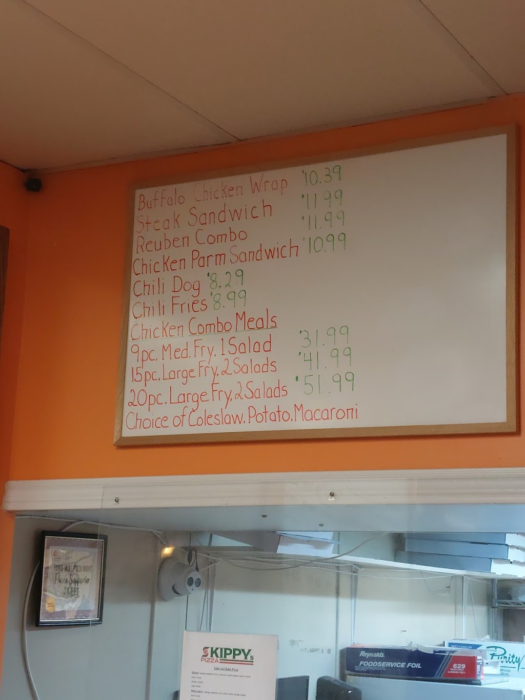 Skippys Pizza | 118 Queen St E, St. Marys, ON N4X 0A6, Canada | Phone: (519) 284-1864