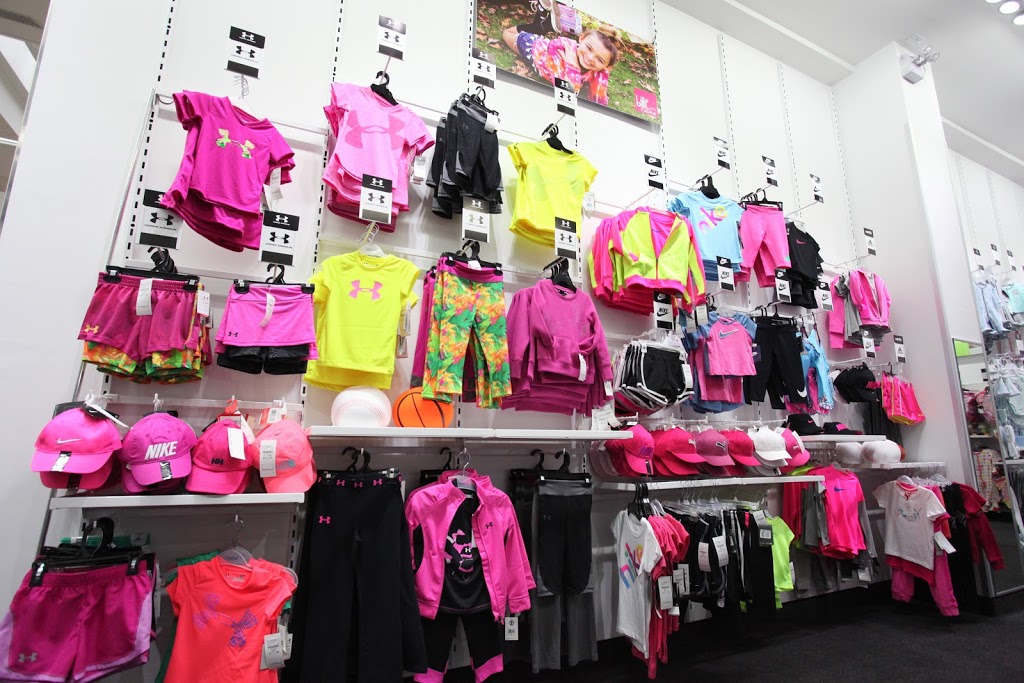 Clement | Centre Rockland, 2305 Chemin Rockland, Mont-Royal, QC H3P 3E9, Canada | Phone: (514) 334-4727