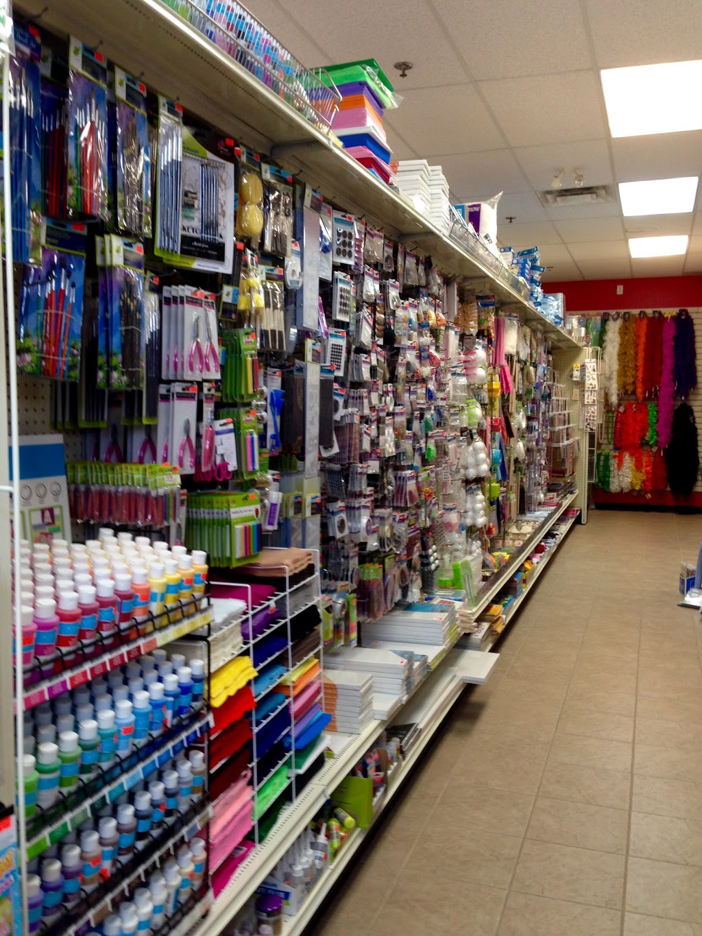Peachland Dollar Store | 5500 Clements Crescent #54, Peachland, BC V0H 1X5, Canada | Phone: (250) 767-6674
