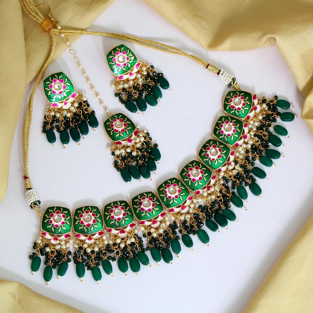 M JEWELS | 719 Brittanic Rd, Stittsville, ON K2V 0N7, Canada | Phone: (819) 328-8109