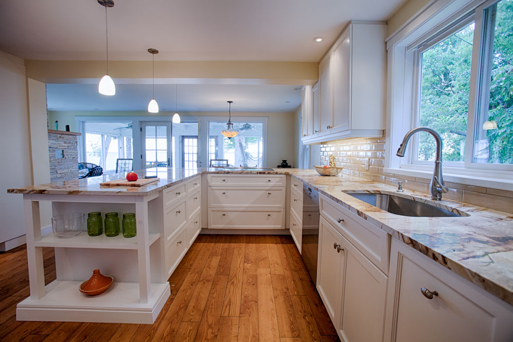 Macucina - Cabinets & Living Space | 1989, Autoroute 440, Laval, QC H7L 3W3, Canada | Phone: (450) 233-5038