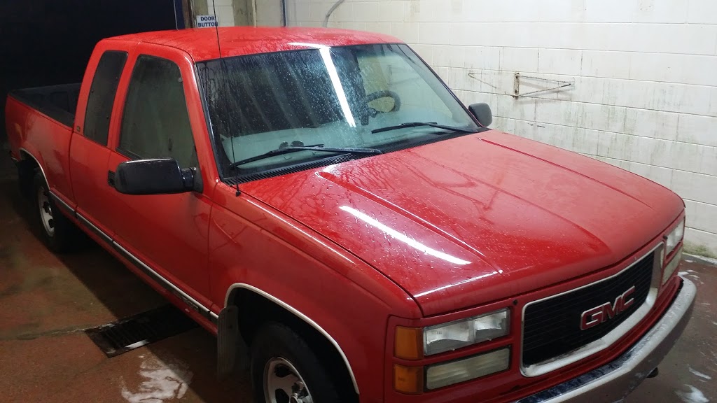 Viking Car Wash & Laundromat | 767 Broadway St, Fort QuAppelle, SK S0G 1S0, Canada | Phone: (306) 332-4563