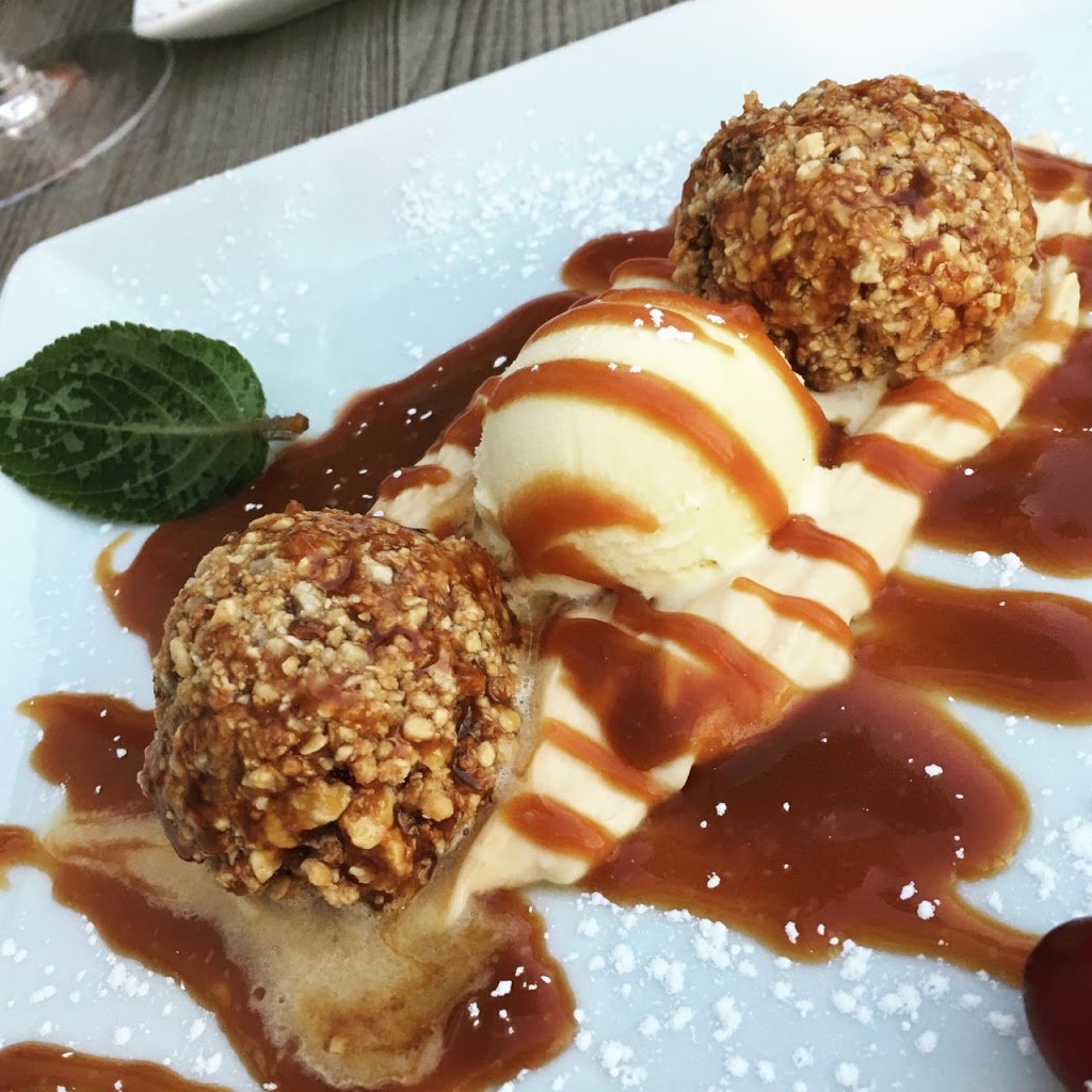 Restaurant Louis & Jacob | 2981 Boulevard Saint-Martin O, Laval, QC H7T 2Y8, Canada | Phone: (450) 686-9005