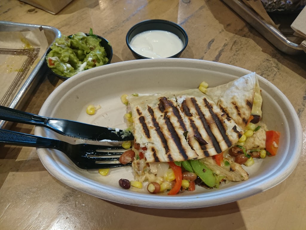 Mucho Burrito Fresh Mexican Grill | 515 Industrial Ave, Ottawa, ON K1G 0Z1, Canada | Phone: (613) 860-2444