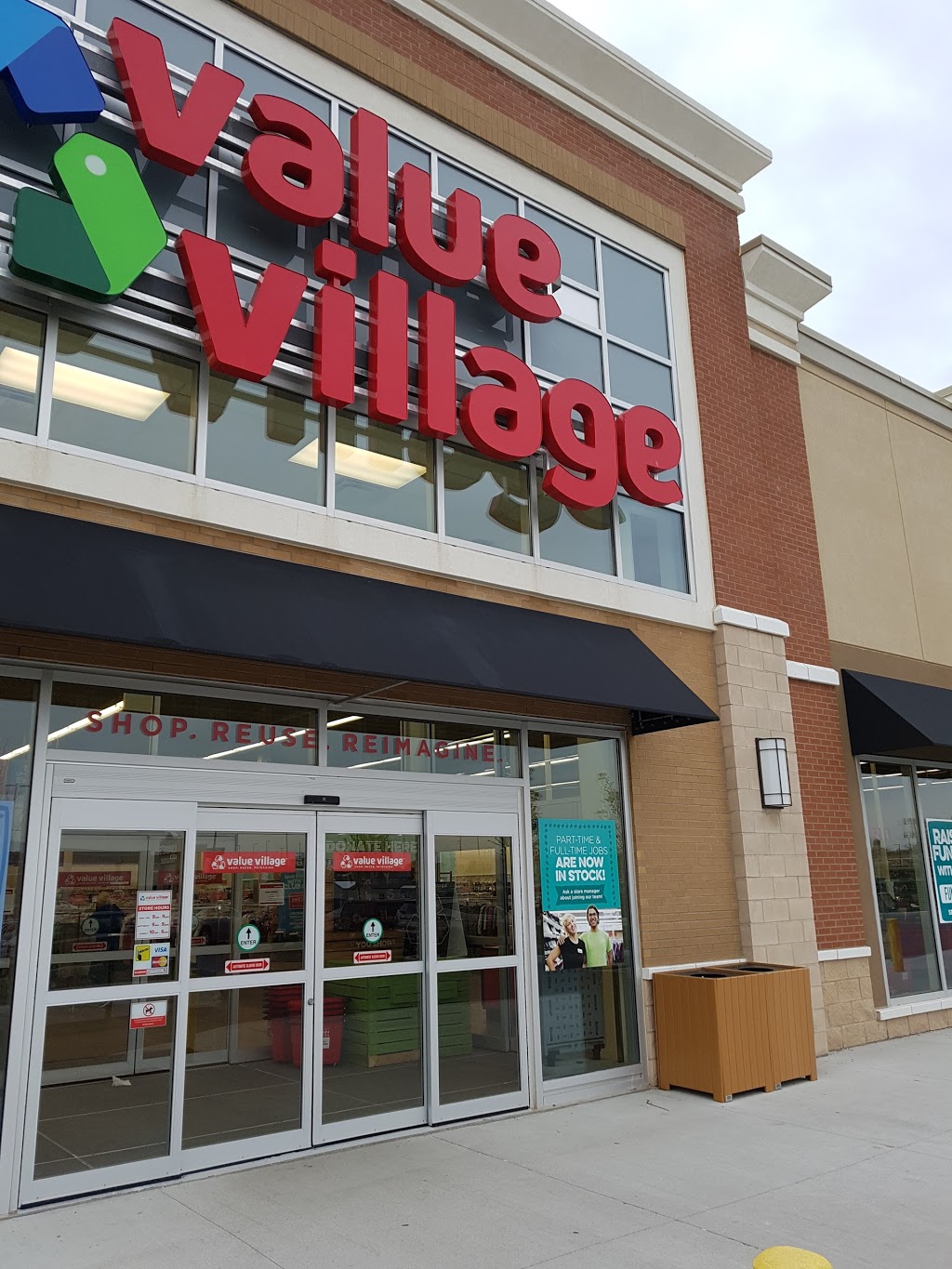 Value Village | 120 Portia Drive, Ancaster, ON L9G 0G1, Canada | Phone: (289) 204-1135