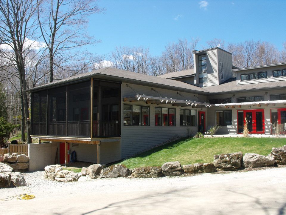 ScreenSunrooms.ca | 4577 St Volodymyr Ct, Beamsville, ON L0R 1B5, Canada | Phone: (905) 741-9624