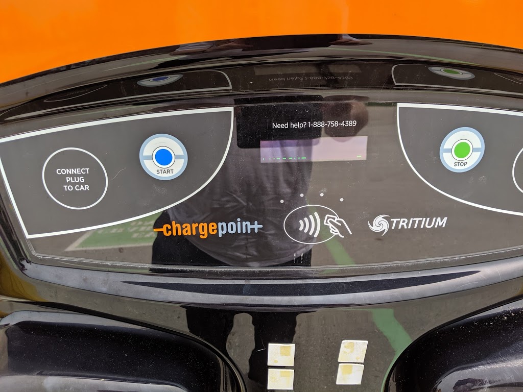 ChargePoint Charging Station | 2 Brown St S, Clifford, ON N0G 1M0, Canada | Phone: (888) 758-4389
