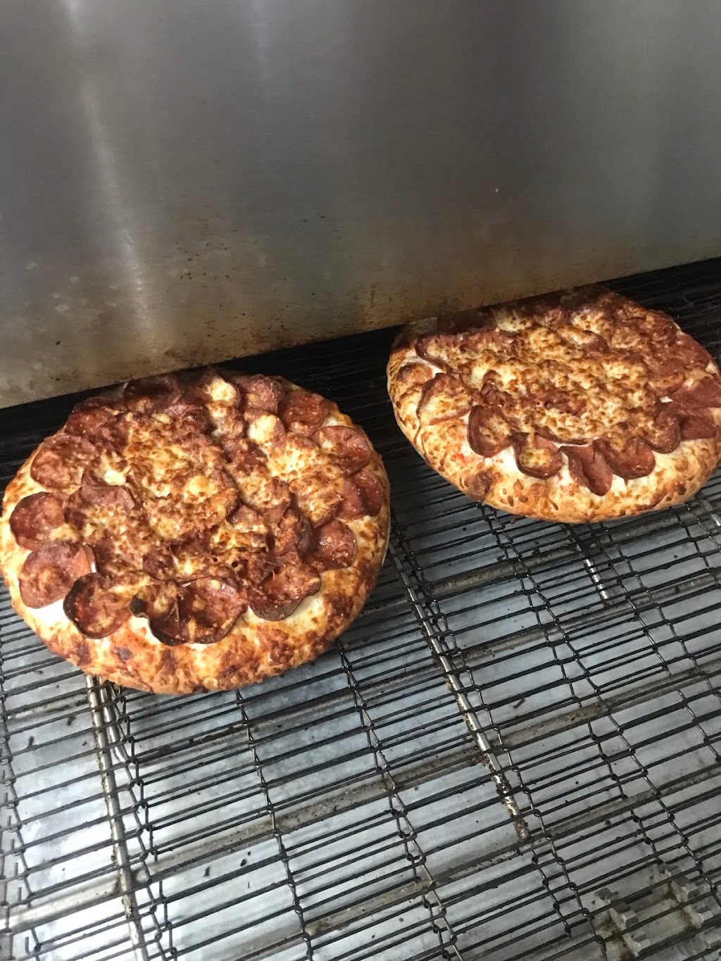 Pizza Roza | 6 Av. Saint-Charles, Vaudreuil-Dorion, QC J7V 2K4, Canada | Phone: (450) 218-3939