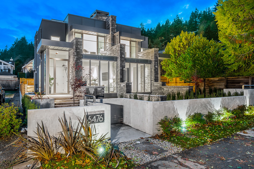 Kris Lazaruk PREC* Real Estate Agent - Bellevue Realty Group | 2479 Bellevue Ave, West Vancouver, BC V7V 1E1, Canada | Phone: (778) 960-5572
