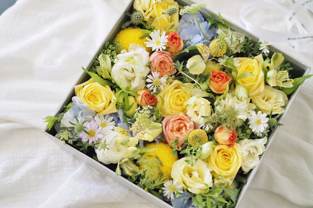 D.E.A.R. Arrangement & Design Ltd | 2672 Shelbourne St, Victoria, BC V8R 4L9, Canada | Phone: (250) 658-4846