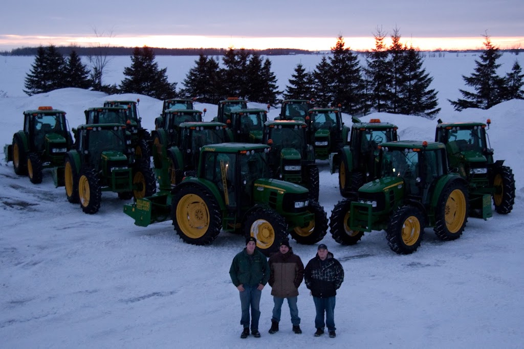 Déneigement Hollandia | 365 Rue St Pierre, Saint-Constant, QC J5A 0M9, Canada | Phone: (450) 632-4497