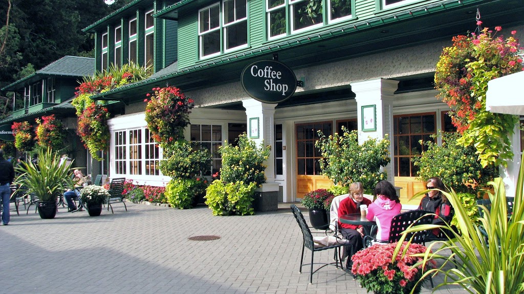 The Blue Poppy Restaurant | 800 Benvenuto Ave, Brentwood Bay, BC V8M 1J8, Canada | Phone: (250) 652-4422