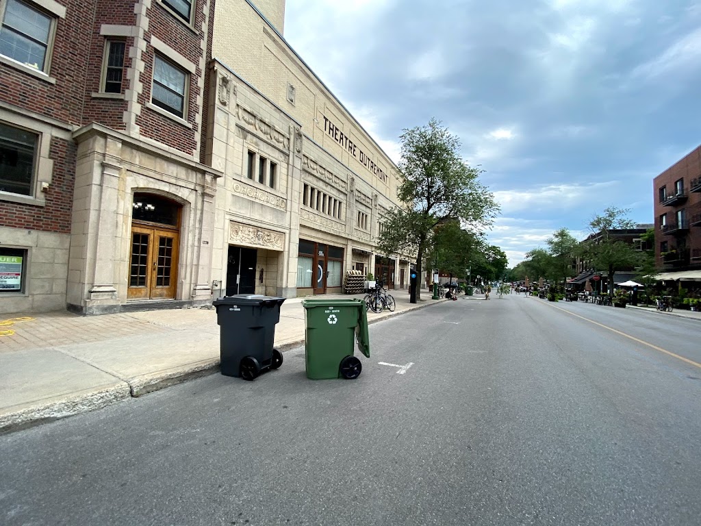 Outremont Theatre | 1248 avenue Bernard Ouest, Outremont, QC H2V 1V6, Canada | Phone: (514) 495-9944