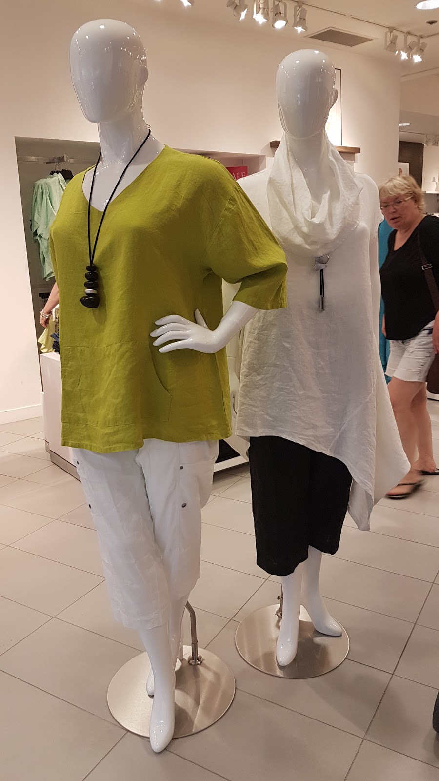 Toni Plus | 25 The West Mall, Etobicoke, ON M9C 1B4, Canada | Phone: (416) 622-0784