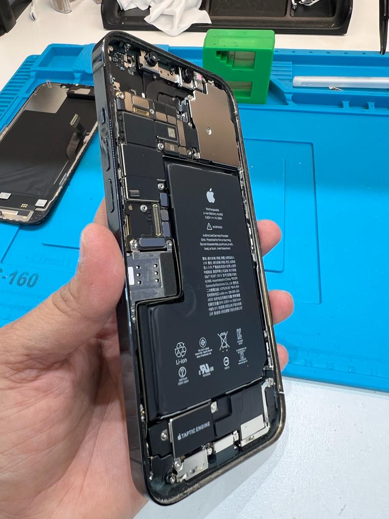Phone repair place | 12222 68A Ave., Surrey, BC V3W 0X3, Canada | Phone: (604) 715-6590