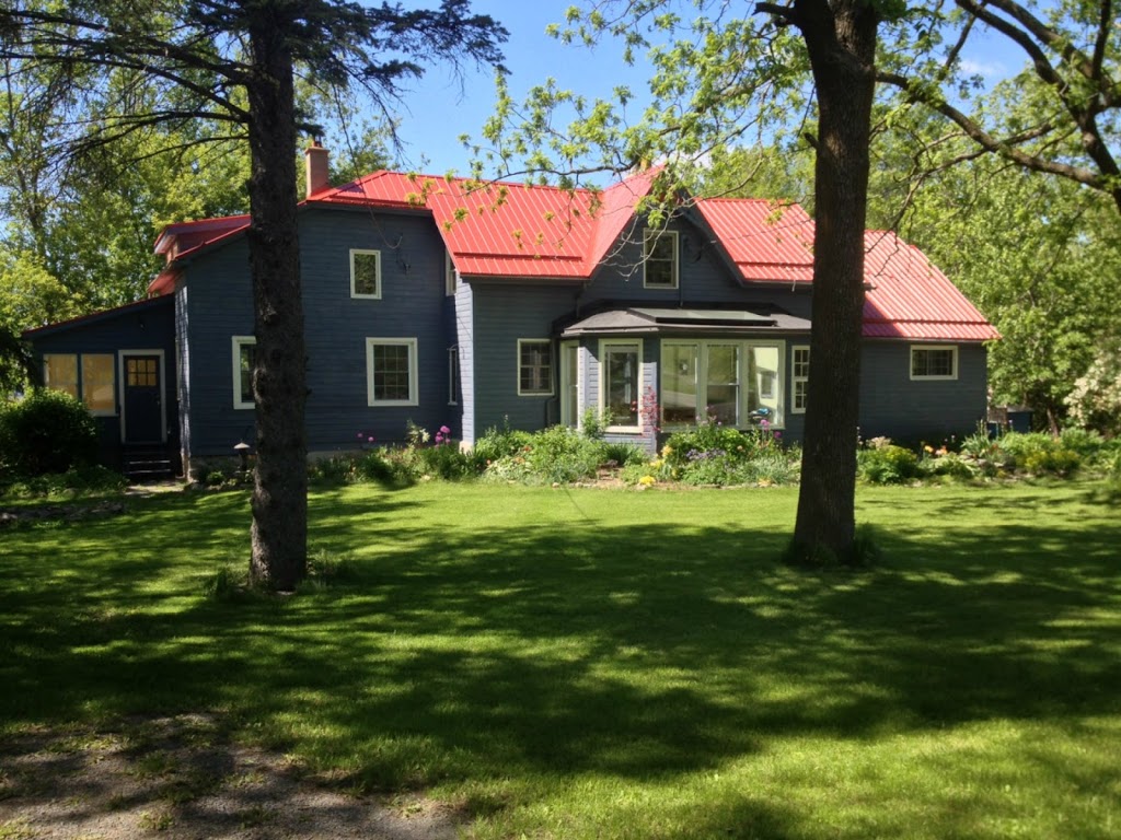 Harmonious Fox House | 1225 County Rd 15, Prince Edward, ON K0K, Canada | Phone: (647) 828-8619
