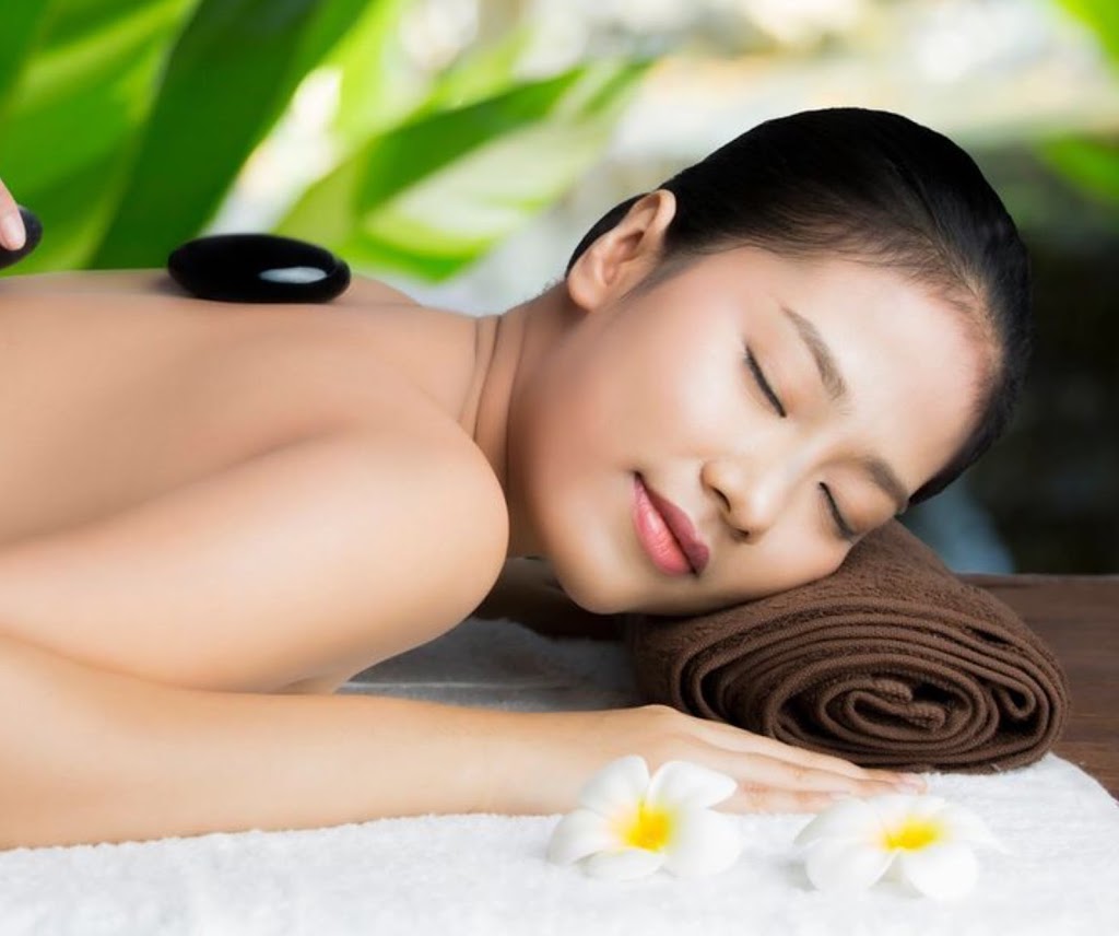Essence Spa | 231 Melrose Ave, Kitchener, ON N2H 2B9, Canada | Phone: (519) 593-2424