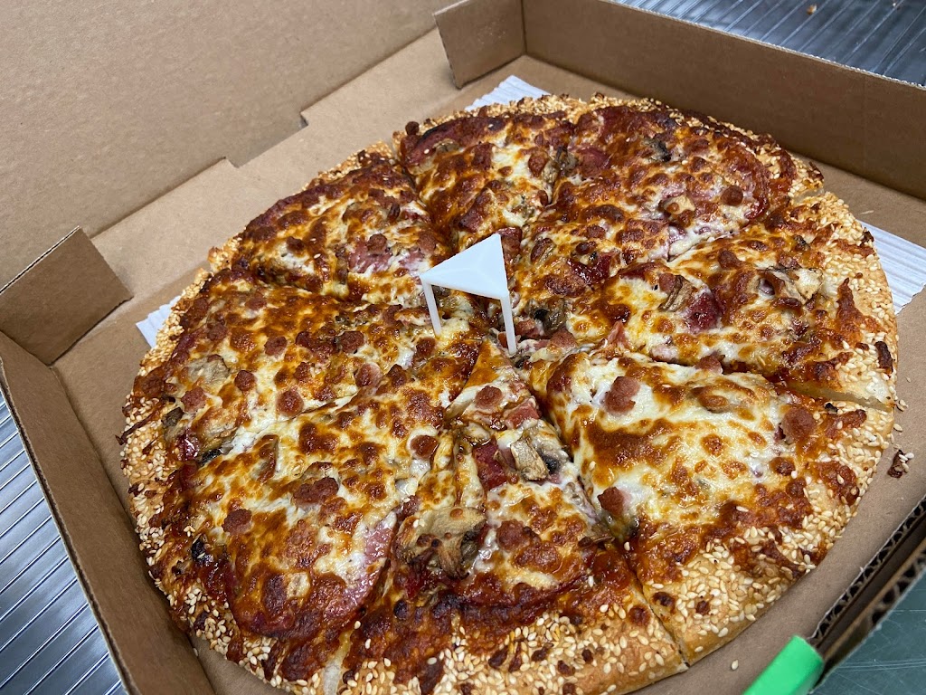 Red Swan Pizza | 782 Eagleson Rd Unit D1B, Ottawa, ON K2M 0N2, Canada | Phone: (613) 270-9991