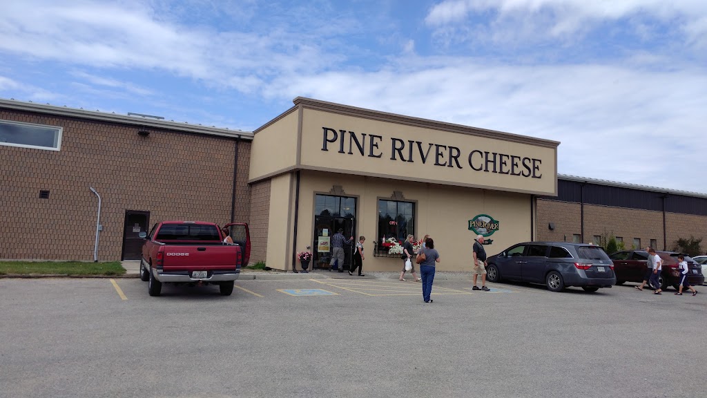 Pine River Cheese & Butter Co-Op | store | 635 ON-21, Ripley, ON N0G 2R0, Canada | 5193952638 OR +1 519-395-2638