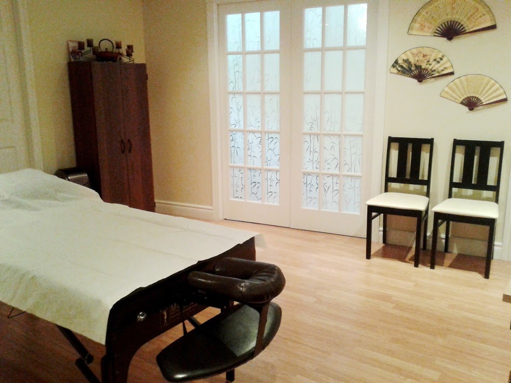 Massothérapie - Daniel Rugenius (Joliette) | -Neyron,, 22 Rue Du Cure-M.-Neyron, Saint-Charles-Borromée, QC J6E 8Y2, Canada | Phone: (514) 774-4298