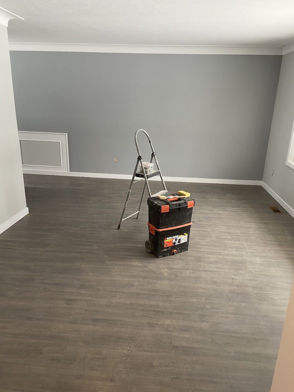 AH Painter Design & Renovation | 91 High St apt 2, London, ON N6C 4J8, Canada | Phone: (226) 224-8735