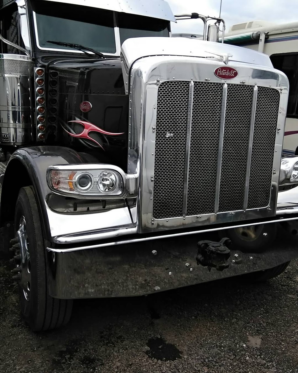 Real wash mobile detailing | 54 Sky Harbour Dr, Brampton, ON L6Y 6B9, Canada | Phone: (647) 501-9210