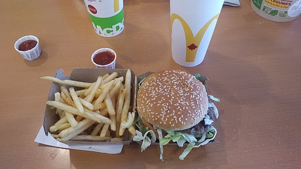 McDonalds | 1186 Main St, Winnipeg, MB R2W 3S7, Canada | Phone: (204) 949-5244