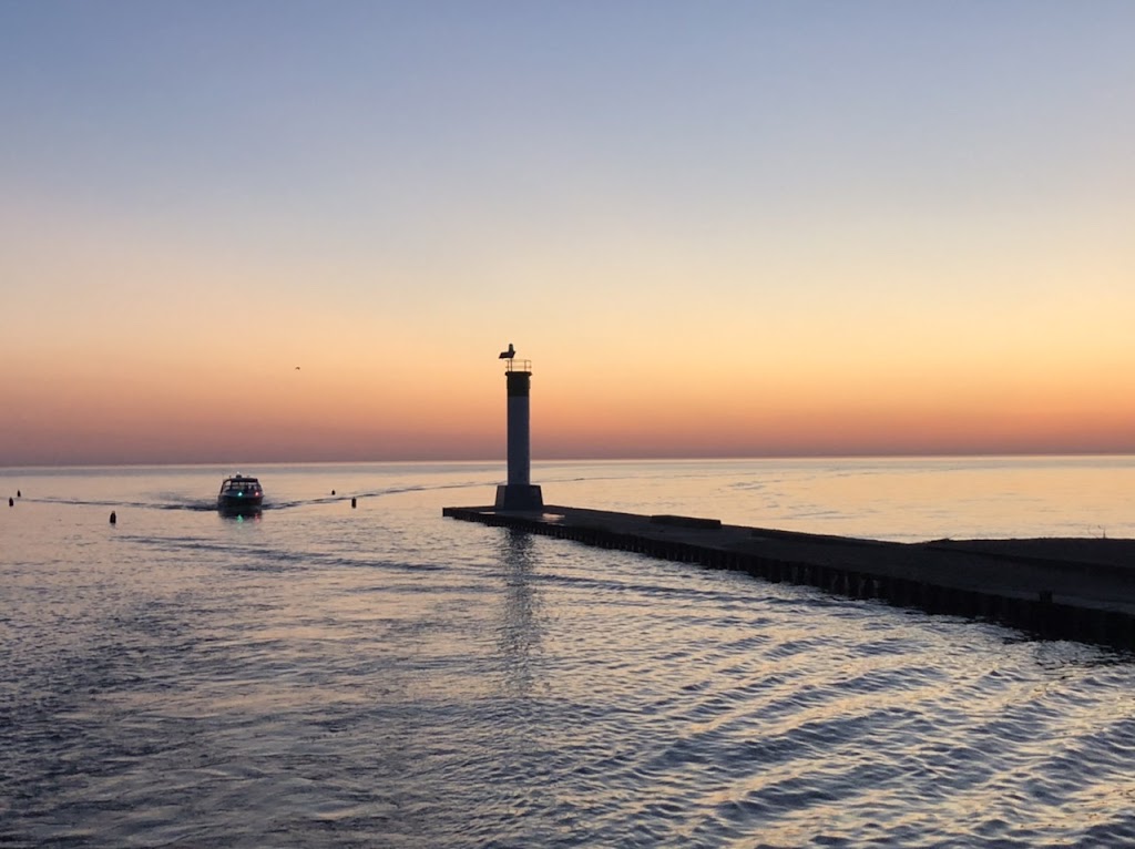 Grand Bend Charters | 13 Shady Ln, Grand Bend, ON N0M 1T0, Canada | Phone: (519) 748-7847