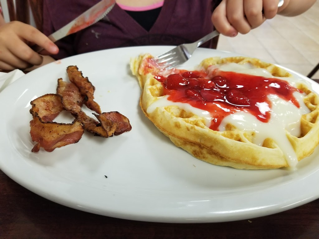 Family Kitchen | 73 Erie St S, Leamington, ON N8H 3B2, Canada | Phone: (519) 324-0660