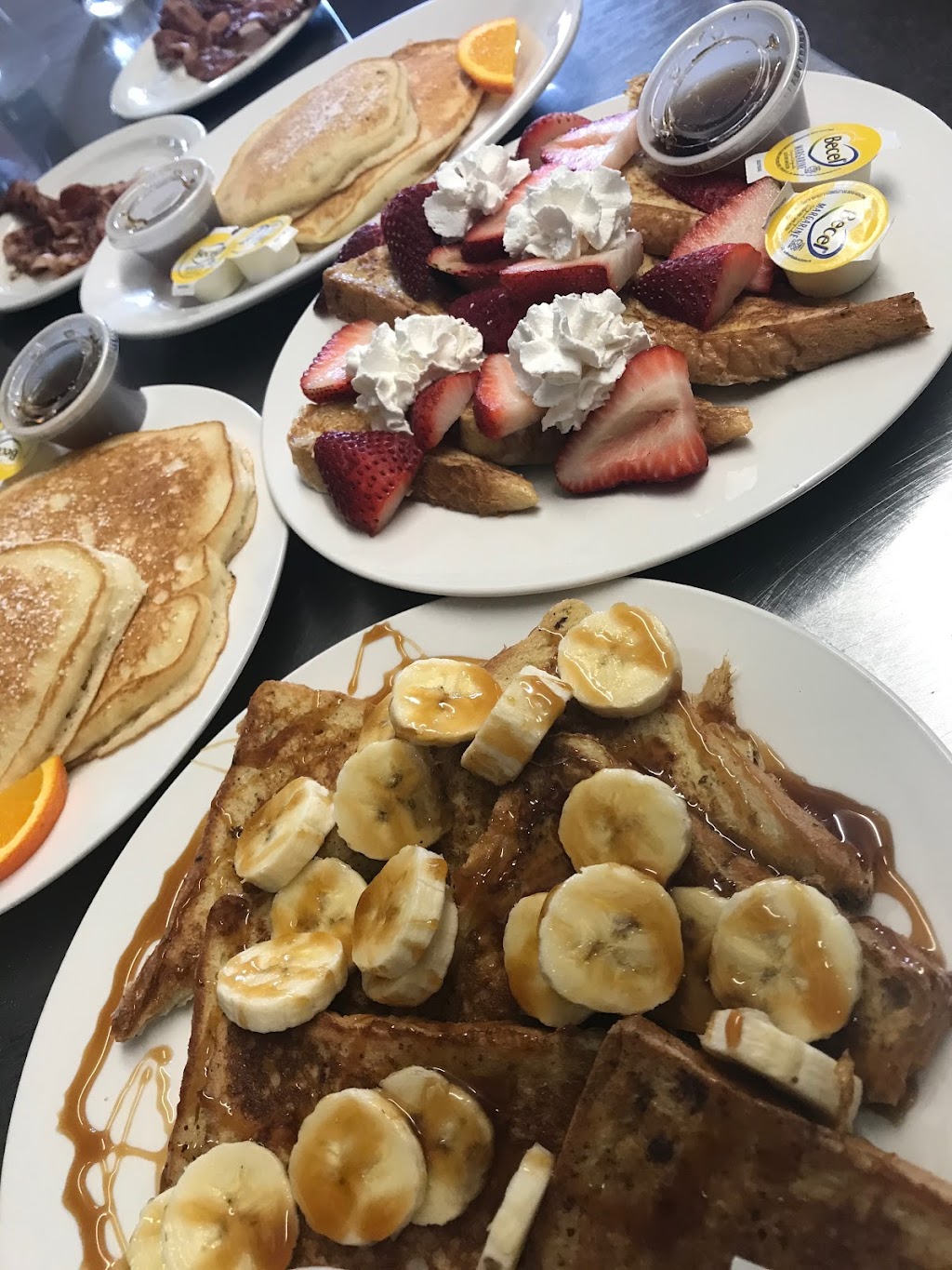The Mixed Grill | 32 Main St SW, Riverton, MB R0C 2R0, Canada | Phone: (204) 378-2947