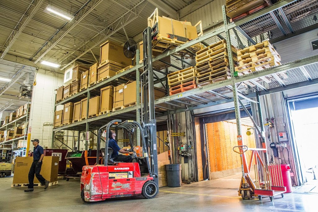 Vanfax Ottawa | 1600 Liverpool Ct, Ottawa, ON K1B 4L2, Canada | Phone: (613) 523-6936