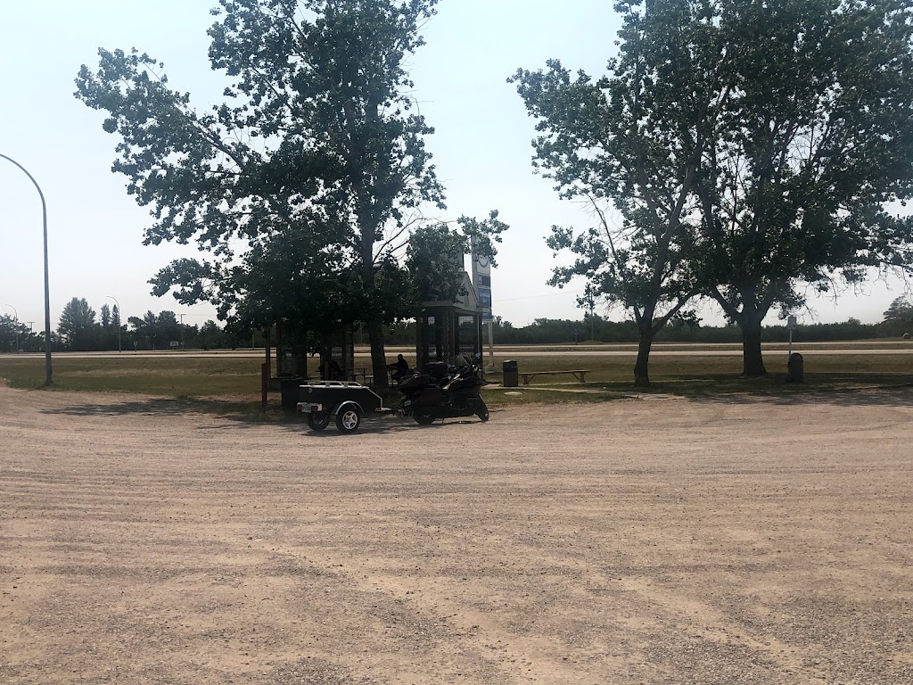 Esso | 104 Balsam St, Wolseley, SK S0G 5H0, Canada | Phone: (306) 698-2868