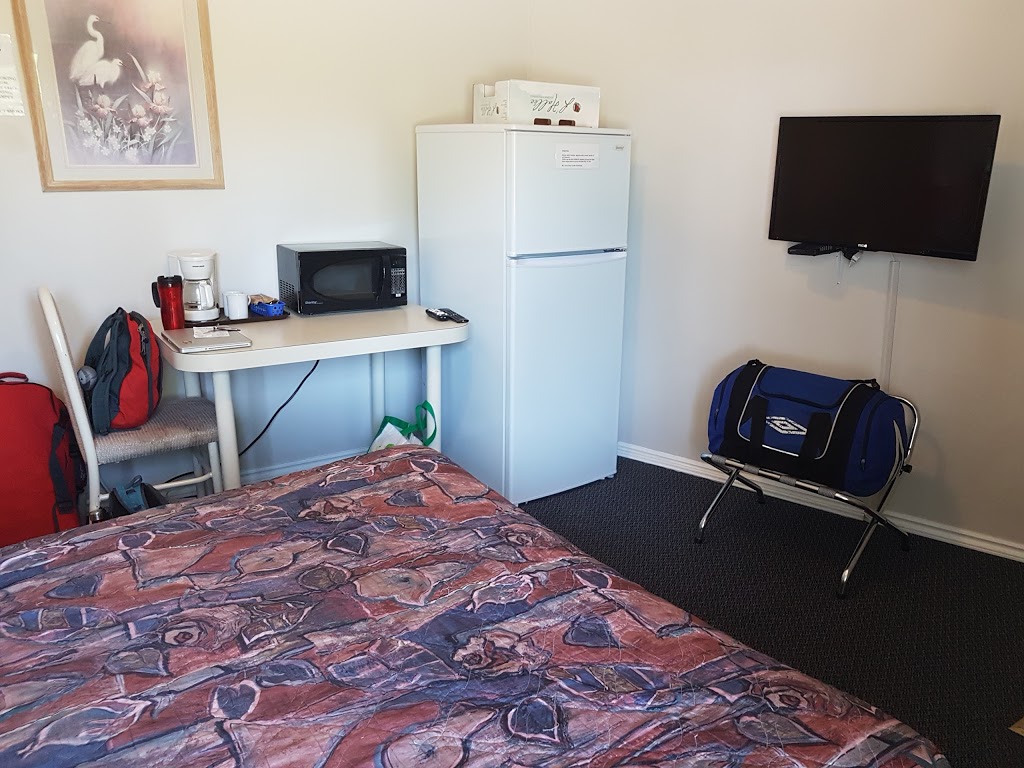 Boundary Motel | 7416 97 St, Osoyoos, BC V0H 1V5, Canada | Phone: (250) 495-6050