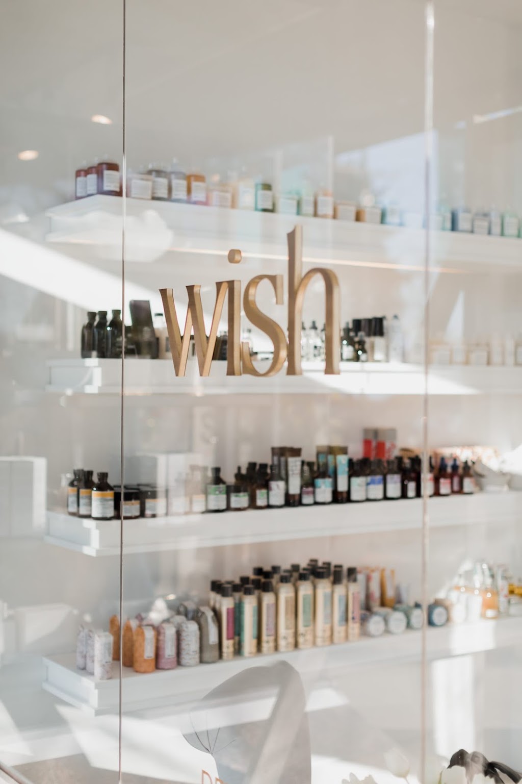 Wish Dry Bar | 1459 Bellevue Ave, West Vancouver, BC V7T 1C3, Canada | Phone: (604) 281-1335